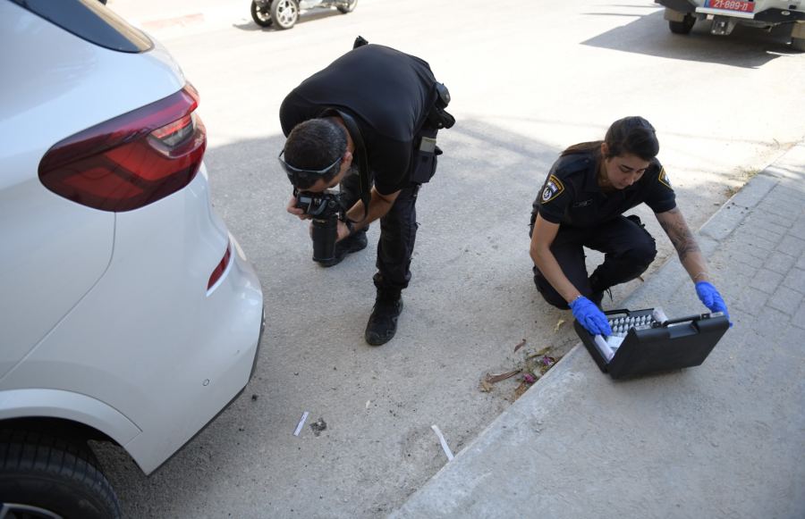 مطاردة شرطية تنتهي باعتقال مشتبهين بمحاولة قتل بالناصرة 